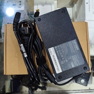 Adapter/ Charger Lenovo Loq 16 16IRX8 16IRX9 20V 15A 300W Usb
