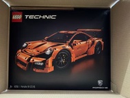全新未開 Lego Technic 42056 連啡盒