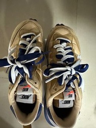Nike vaporwaffle x Sacai卡其奶茶色
