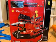 Ferrari 停車場賽車玩具