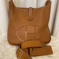 Hermes Evelyne 33 金棕银扣