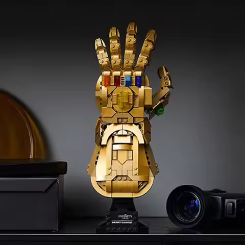 Thanos Infinity Gauntlet Iron person Infinity Nanotech Gauntlet Building Block Toys for Boys Girls G