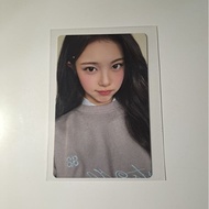 Official photocard IAN HEARTS2HEARTS merch sweatshirt hearts house