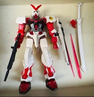 二手已砌模型Bandai mobile suit High Grade 1:144 特種計劃 外傳機動戰士鋼彈高達模型 Gundam 1/144 1:144 HG Seed Astray Red Fr