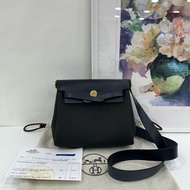Hermes 愛馬仕 mini herbag Zip20深古銅灰色 拼黑 超酷 W 有購證