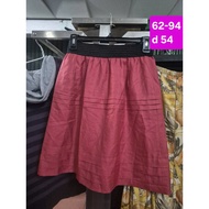 Red skirt 62-94 cm MS32