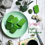 Kek Lapis Sarawak - Lapis Evergreen