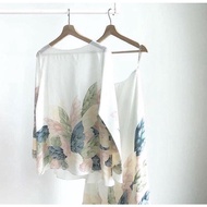 Kain pasang batik lukis tangan