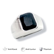 Cincin Pria Titanium Anti Karat Batu Permata Model Thor Warna Silver