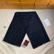 ‼️全台最甜 全新未用 Gucci 古馳 黑灰老花滿版雙色羊毛圍巾 披肩