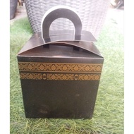 (Beans) Hajj souvenir box Size: 13x13x13 cm Kaaba/ Box Kaaba Box