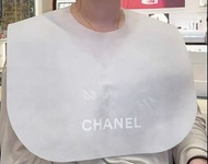 ⭐️Chanel Beauty⭐️化妝櫃枱專用化妝修眉圍兜 圍巾 剪髮染髮用