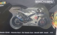 ［現貨］MINICHAMPS 1/12 YZR-M1 Fiat Yamaha Rossi GP Estoril 2009