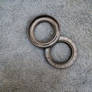 ENGINE SPROCKET oil seal KAWASAKI NS-200 /BARAKO 175