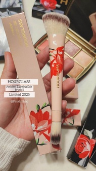 แปรงแต่งหน้า Limited Edition - Hourglass Ambient Lighting Edit Brush II