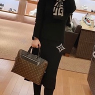 LV 經典老花拼皮公事包36*28*6 98新配件塵袋