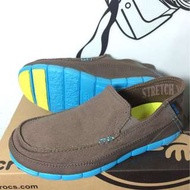 CROCS  /M7 (咖啡配藍底）