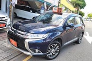 自售 2018年  OUTLANDER 2.4 加值第三排座椅.多樣精裝 全車送 可車換車貸款