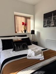 Studio G - Newly renovated private 1 bed studio near Trent Bridge Cricket Ground and National Water