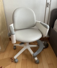 iloom children desk chair White/Grey