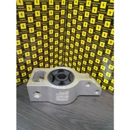 VW Volkswagen Control Lower Arm Bush Big with Bracket 3C0199231E/ 3C0 199 231 E - Passat/Jetta/Shara