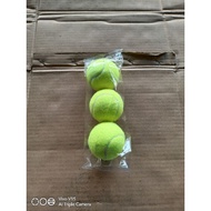 Tennis Balls or Baseball Balls and Mantul Contents 3 Balls