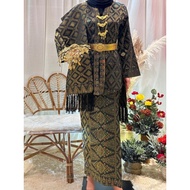 Baju pengantin songket hitam tradisional