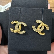 Chanel 經典 CC logo 26C 耳環 有鑽 全新