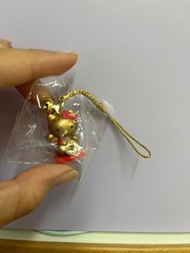 Hello Kitty 金色吊飾招財貓限定