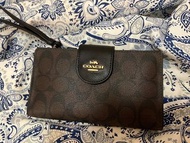 (9.9新)Coach老花手機包