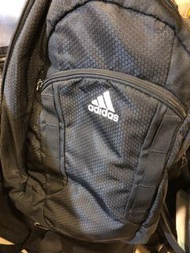 adidas 大容量後背包