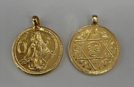 Bersadur emas Murugar Locket dengan Om Saravana Bhava Yantra / Gold Plated Murugar Locket with Om Sa