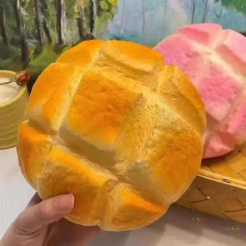 Squishy Toast Stress Relief Fidget Ball Decompression Squeeze Bread Slow Rising Squishy Party Orname