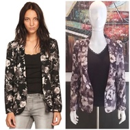 Women Corporate Meeting To Casual Blazer Attire