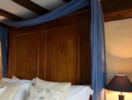 格里芬賓館 (The Griffin Inn)