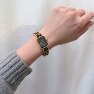 Chanel 金色小方糖手錶 M size I860