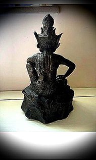 泰國佛牌 龍婆駕龍布周供奉型雙符管底