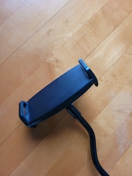 0.9 M 手機懶人架，可放手機或平板 Phone or Tablet stand