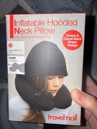 Travelmall 充氣連帽頸枕
