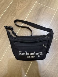 Balenciaga 黑色腰包