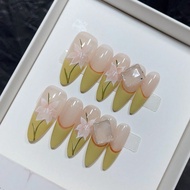 10 ชิ้น/ชุด ทรงสูงและยาวสไตล์ยุโรปและอเมริกา เล็บเท้า เขียนมือ ฉลุลาย ประดับเพชร หรูหรา ทำด้วยมือ สไ