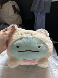 [斷捨離] 日版現貨✨稀有‼️角落生物 Ouchi de Kuma Cafe系列☕️蜥蜴藍色恐龍貓貓頭套造型💛趴姿毛絨中Size公仔放售🧸｜夾公仔🧸｜公仔收藏｜影相打卡📸｜男女朋友伴侶生日節日送禮id
