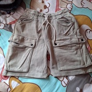 lakh shorts pants