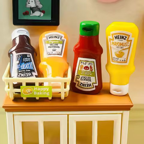 Kids Toys 4Pcs Miniature Dollhouse Strawberry Sauce Jam Jar, Perfect for Dollhouse Kitchen Decor