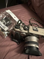 Fujifilm TX-1  (Hasselblad XPan)