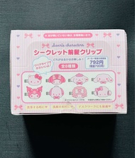กิ๊บติดผมแบบสุ่มยกบ็อคกล่องใหญ่ กิ๊บ 8 ลาย  Sanrio  พร้อมส่ง(Sakura2025)