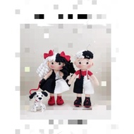 Couple cruella doll