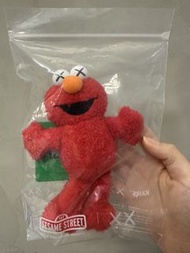 KAWS X 芝麻街Elmo 維港海上大巡遊公仔掛飾