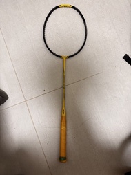 1000z YONEX 羽毛球拍