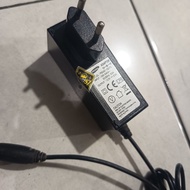 12v 2a samsung LED LCD monitor adapter (Used original)